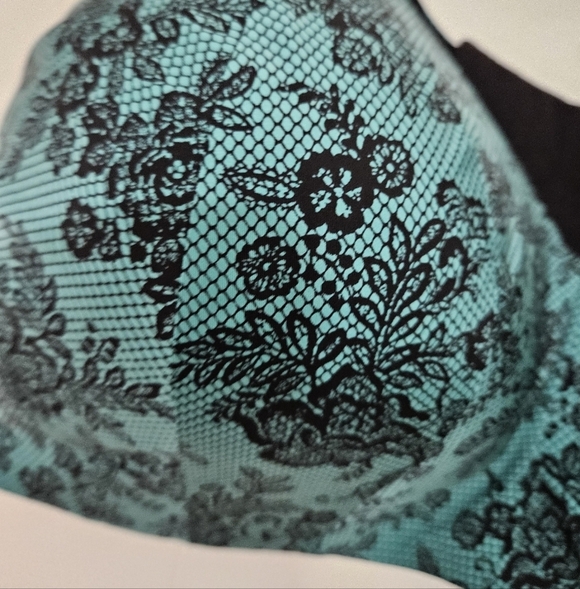 NWT Torrid Black and Teal Floral Dream Wire-Free Bra - Picture 2 of 4